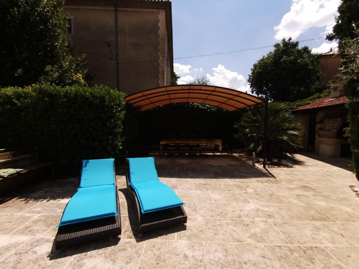 Les Chambres Du Lavoir Vert Tourbes Kültér fotó